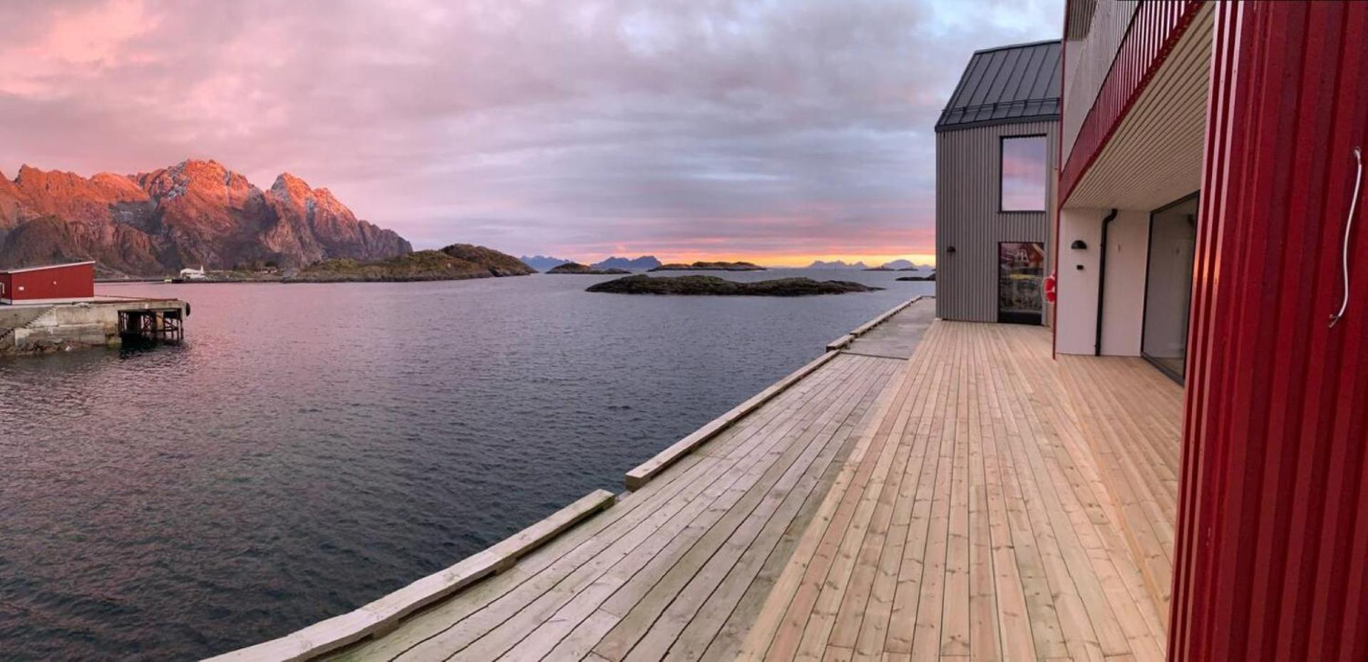 Stor Moderne Leilighet I Henningsvaer, 70 Kvm Экстерьер фото